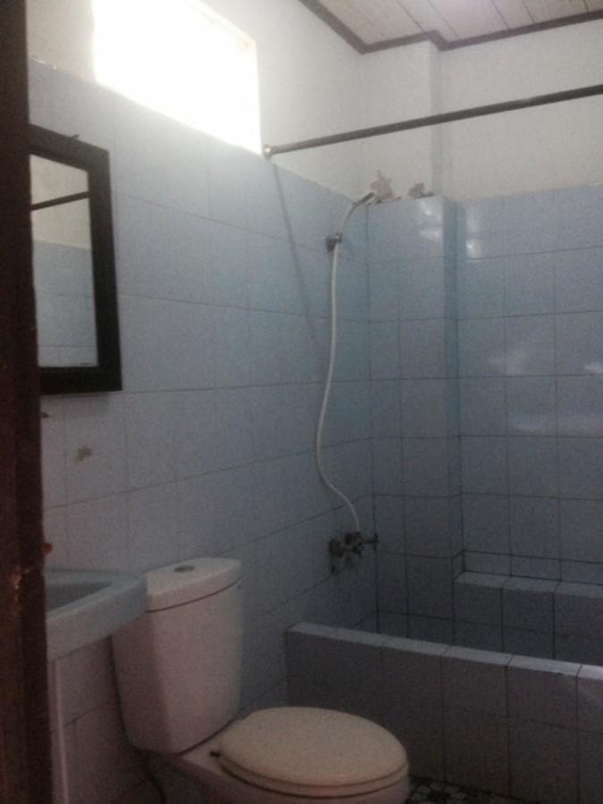 Hôtel Bali Dwipa à Kuta Lombok Extérieur photo
