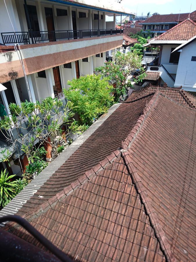 Hôtel Bali Dwipa à Kuta Lombok Extérieur photo