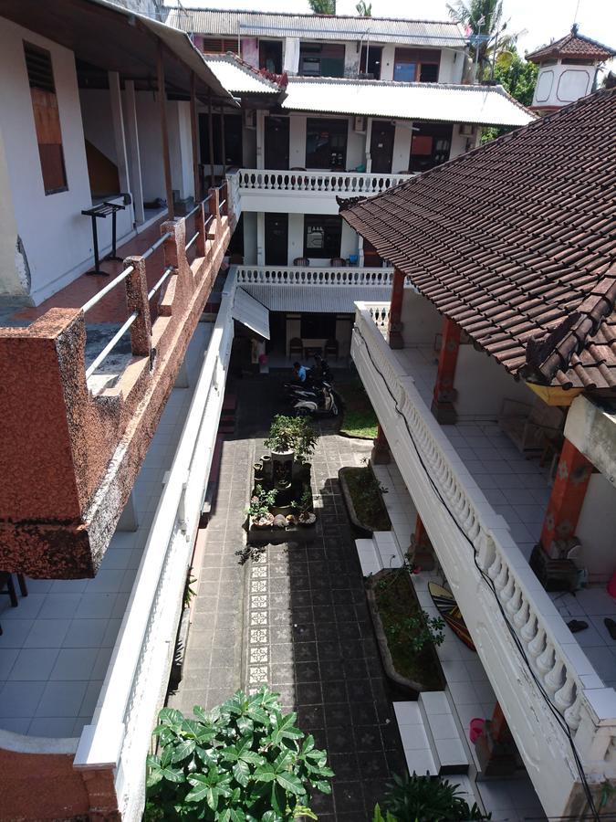 Hôtel Bali Dwipa à Kuta Lombok Extérieur photo