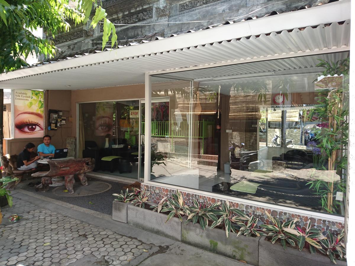 Hôtel Bali Dwipa à Kuta Lombok Extérieur photo