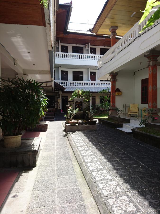 Hôtel Bali Dwipa à Kuta Lombok Extérieur photo